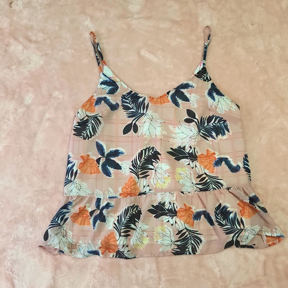 A New Day Size M floral tanktop